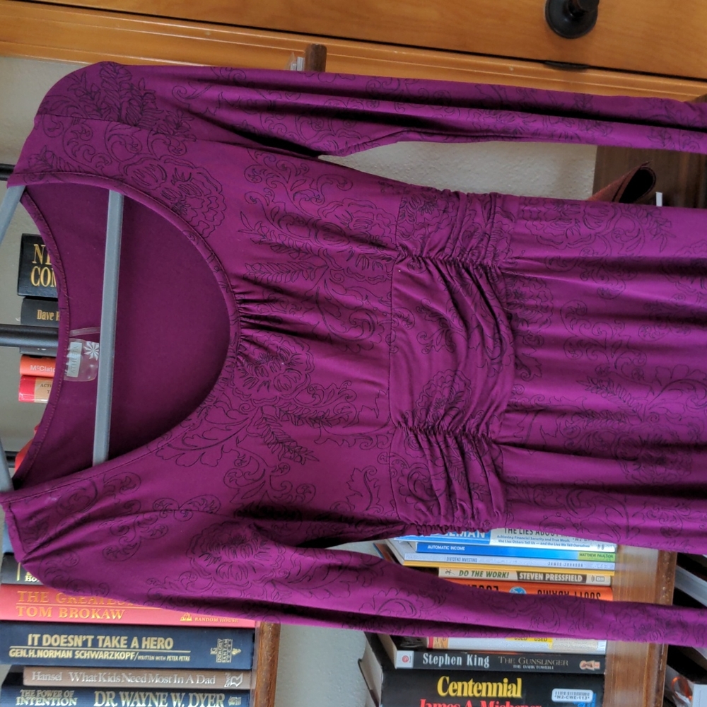 Nearly new fushia Althleta dress, M